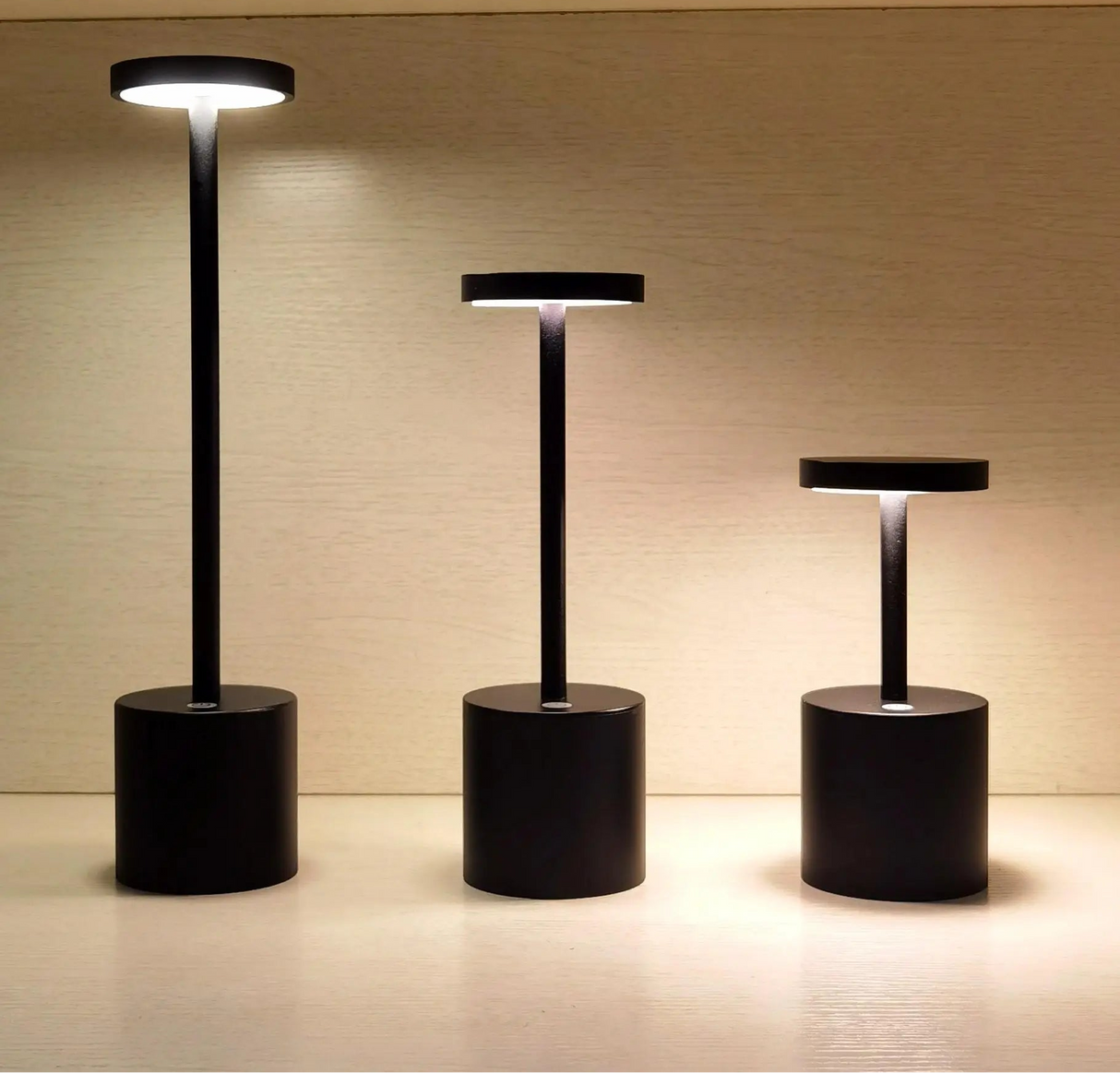 Golden Mini Aluminium Alloy Touch Dimmable Cordless Table Lamp With 5200ma Rechargeable Battery For Restaurant Hotel Ktv Bar