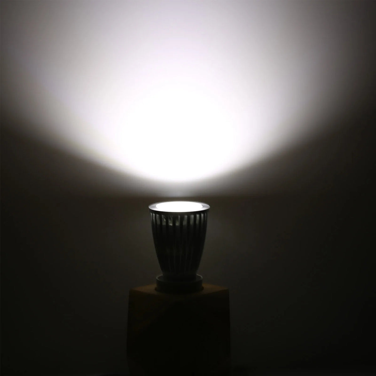 High-Power Dimmable COB LED Spotlight Bulb (6W/9W/12W) - GU5.3 GU10 E27 E14 E12 Base Lamp (Warm/Neutral/Cool White)