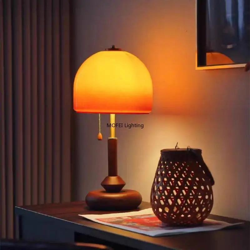 Retro Table Lamp Vintage Desk Light Modern Bedside Reading Lamp Warm Atmosphere Night Light for Bedroom Living Room Study