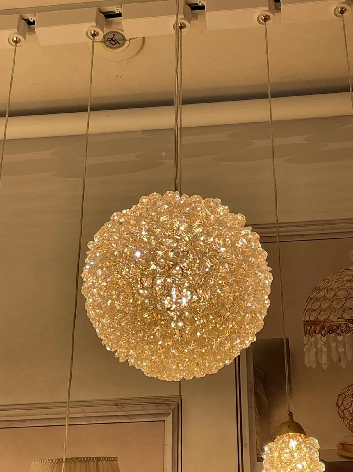 2023 Modern Luxury Creative Led Pendant Lights Crystal Ball Chandelier for Bedroom Bedside Bar Dining Room Kitchen Island Lamp