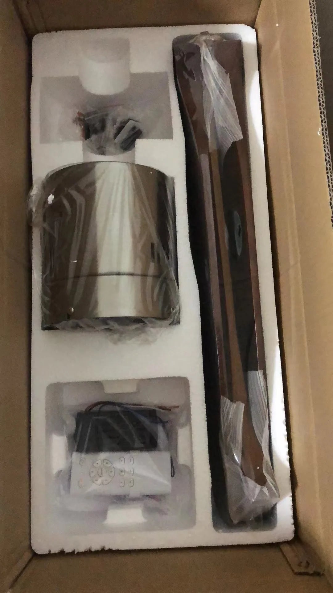 52Inch Brushed Luxury 3 Wooden Blade DC 85V - 260V Motor Decorative Ceiling Fan Ventilator Light Remote Control