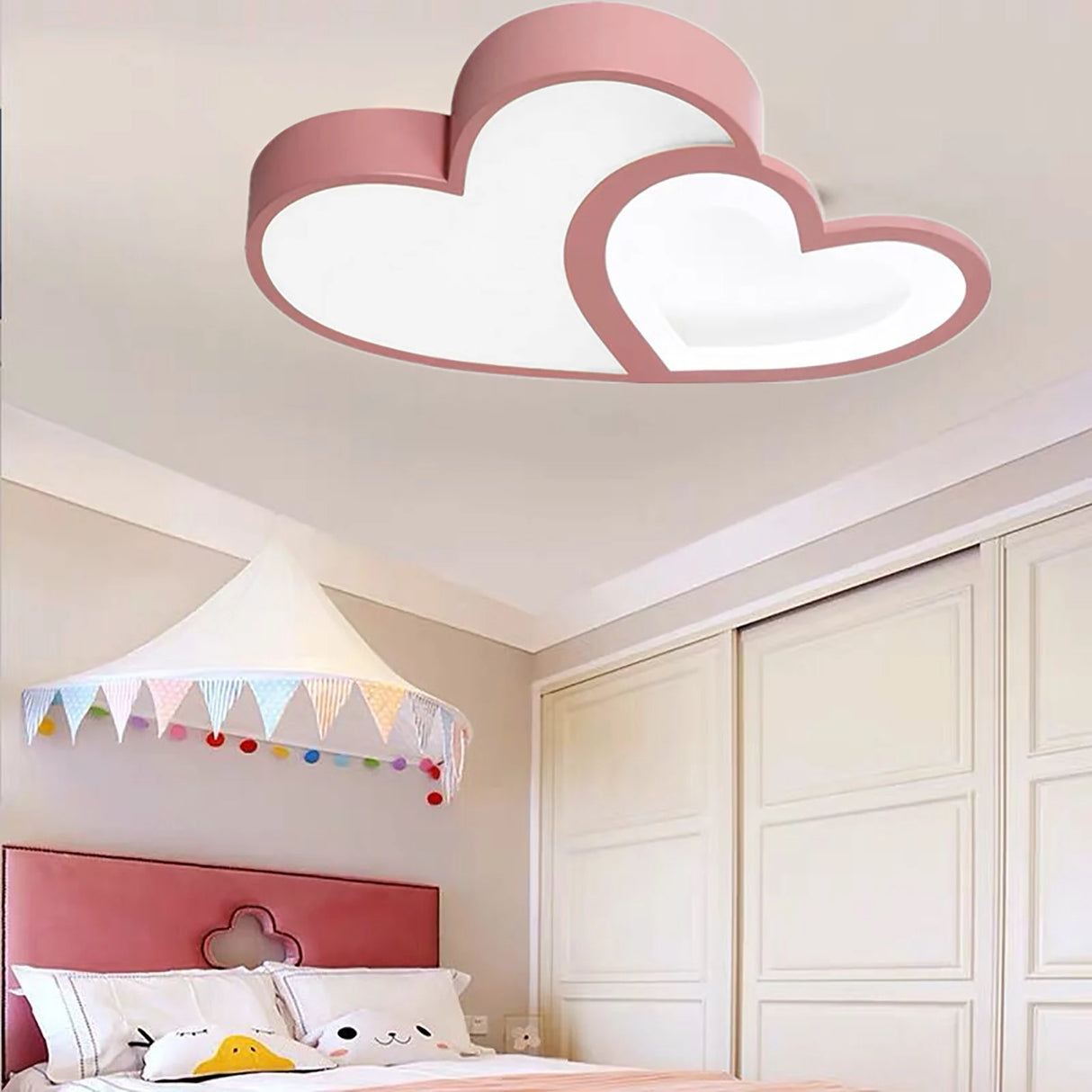 LED Ceiling Light Heart Shaped Flush Mount Lamp Acrylic Ceiling Lamp Dimmable Chandelier W/Remote 220V/110V for Children's Room