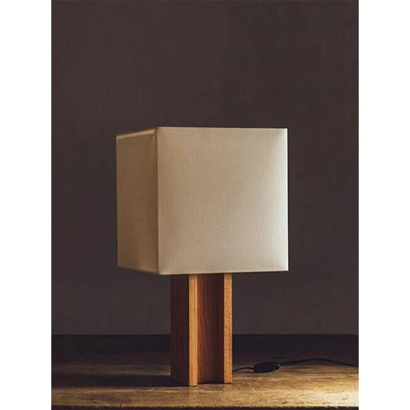 Solid Wood Decorative Table Lamp Nordic Retro Wabi-sabi Desk Lamp for Living Room, Bedroom, or Bedside