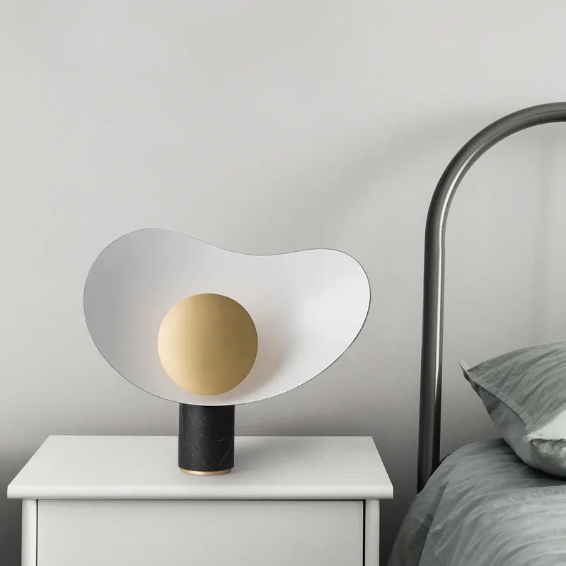 Postmodern Nordic Creative Marble Table Lamp Designer Showroom Living Room Bedroom Study American Decorative Table Lamp