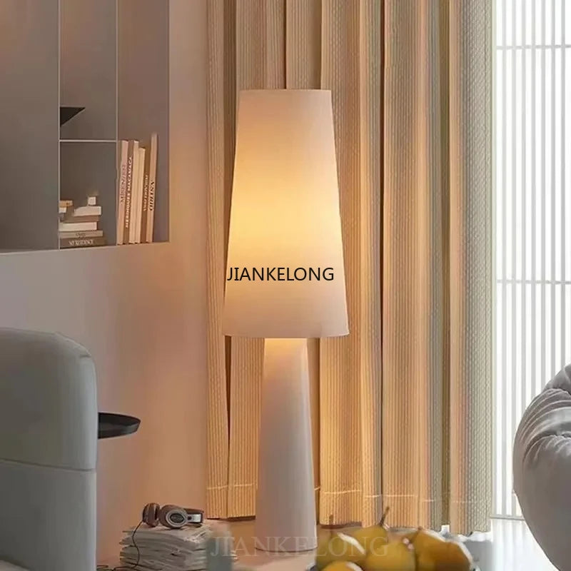 JIANKELONG Italian Designer Floor Lamp, Nordic Atmosphere Homestay Vertical Art Desk Lamp Suitable for Living Room Study Bedroom