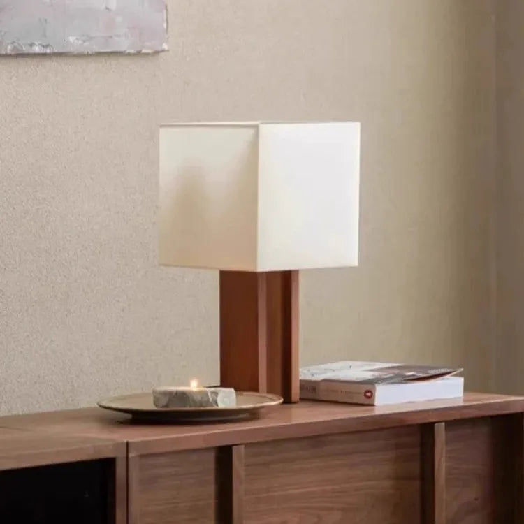 Solid Wood Decorative Table Lamp Nordic Retro Wabi-sabi Desk Lamp for Living Room, Bedroom, or Bedside