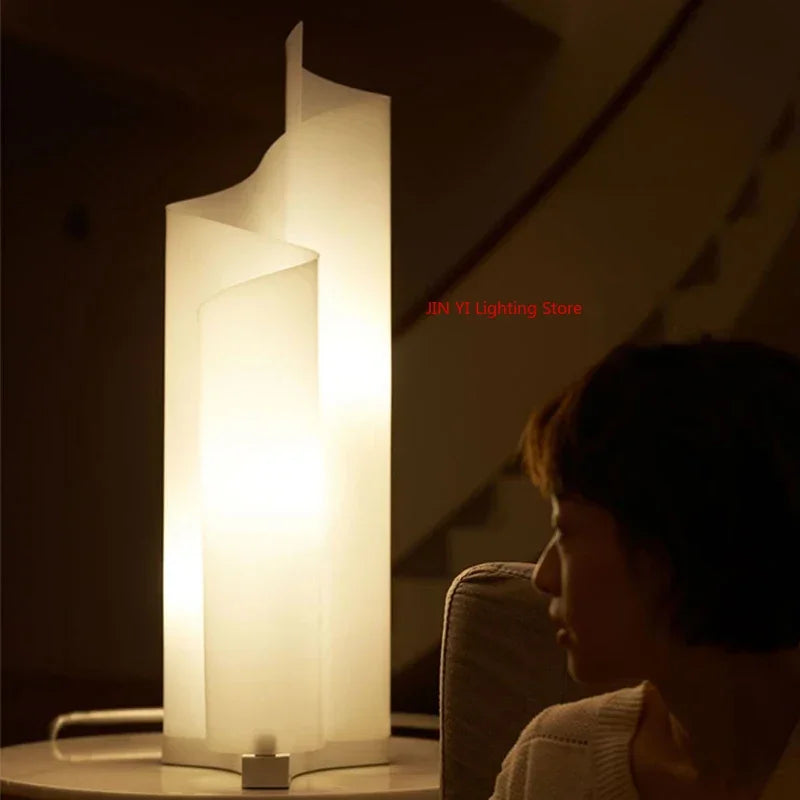 Nordic Floor Lamps Designer Modern Minimalist Glacier Flowing Light Desk Lamp Artistic Desk Lamp Bedside Lamp