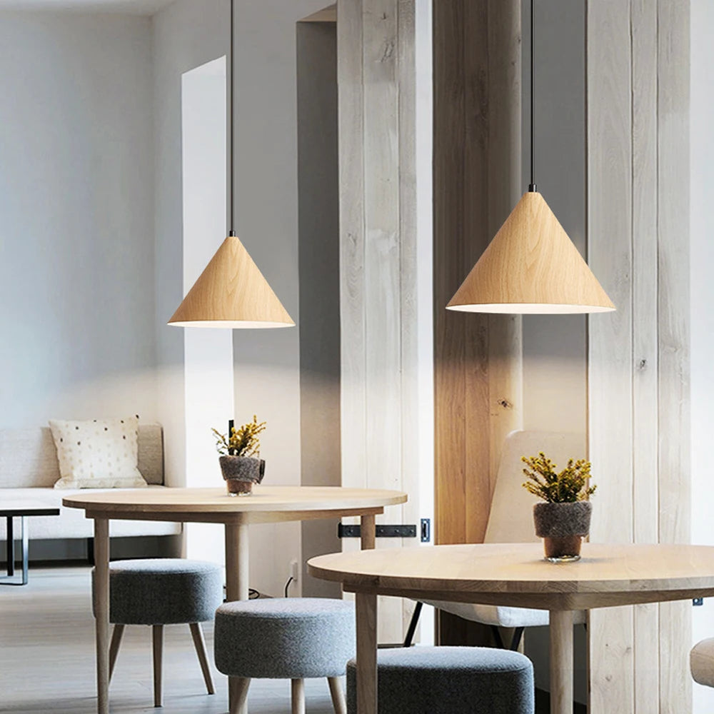 Nordic Wood Pendant Lights Modern Hanging Lamp Shade Kitchen Living Room Indoor Lighting Fixtures E27 Loft Vintage Chandelier