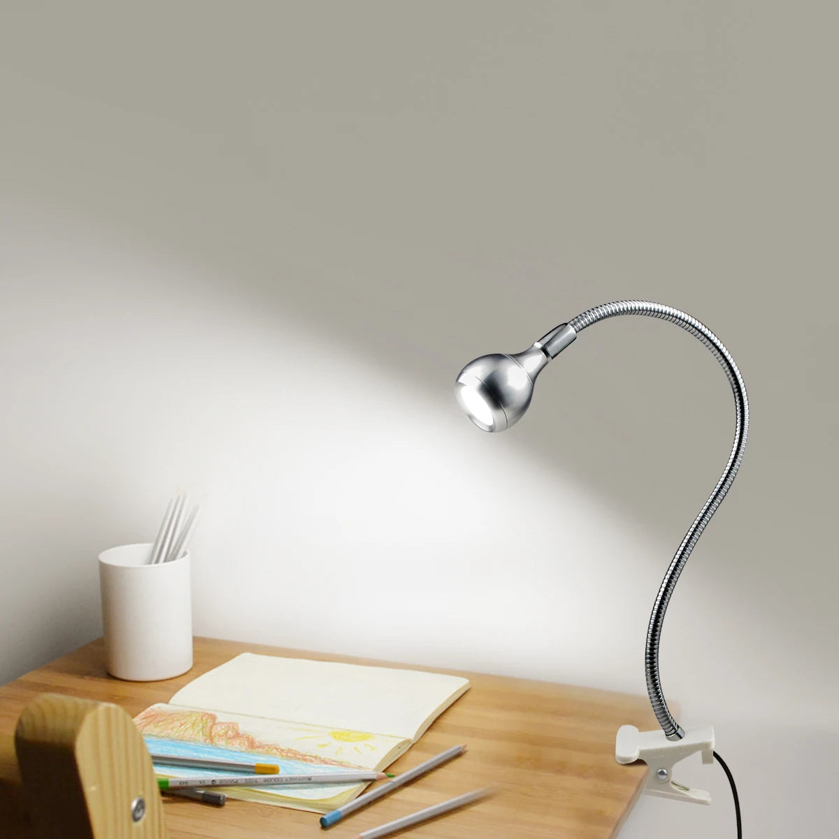 Book Reading LED Lamp Table Lights Bedside Lighting With Holder Clip Flexible Angle Adjustable 5V USB Powered Aluminum Alloy