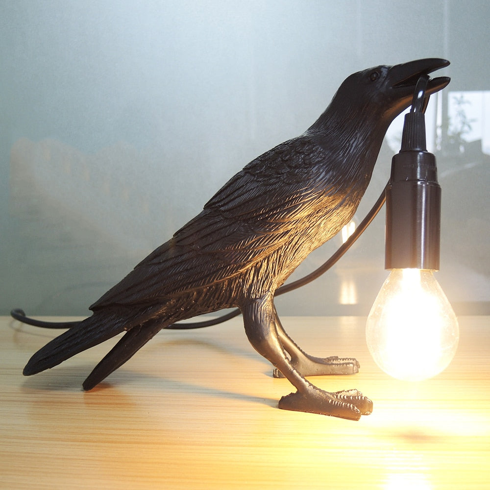 Lucky Bird Crow Wall Lamp Resin Table Lamp Bird Night Light for Bedroom Bedside Living Room Wall Lamp Home Decoration