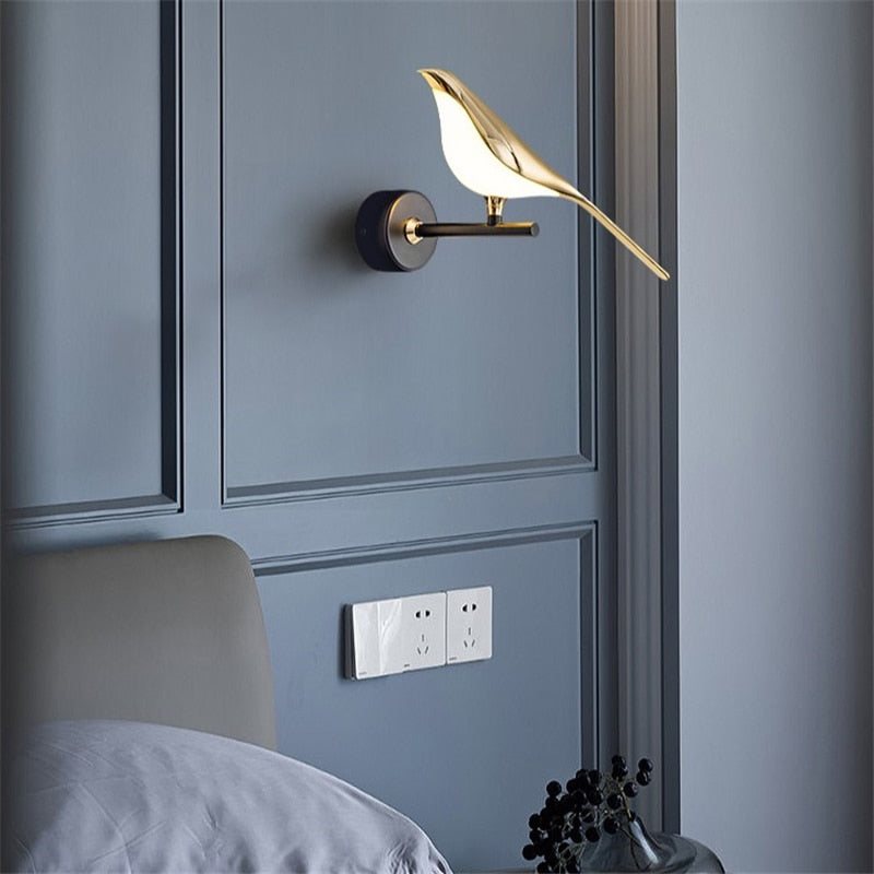 Nordic Magpie Bird LED Wall Lamp Parlor Bar Bedside Hanging Light Fixture Novelty Rotatable Wall Bedroom Foyer Sconce