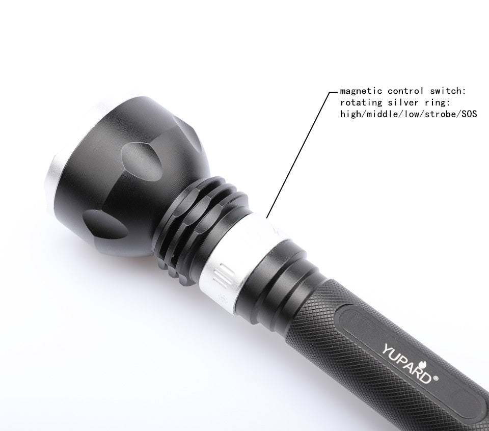 LED waterproof underwater diver diving yellow light T6 LED flashlight white light yellow light torch 18650 battery