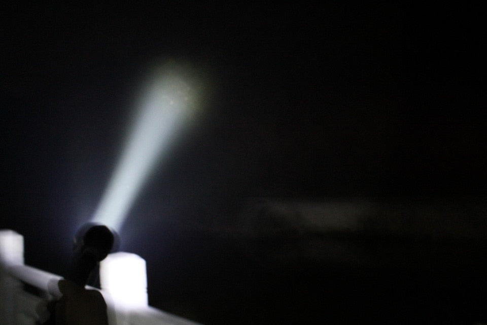 LED waterproof underwater diver diving yellow light T6 LED flashlight white light yellow light torch 18650 battery