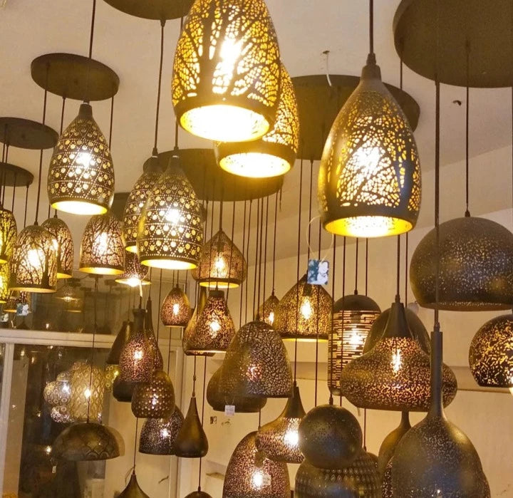 Vintage Pendant Lamp Black Iron Etching Lampshade Bar/Teahouse/Restaurant Indoor Lighting American Creative E27 Pendant Lights