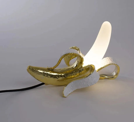 Resin Banana Table Lamps Living Room Bedroom Bedside  Lamp Led Glass Night light Bar Desk Light art Home Decor Luminaria