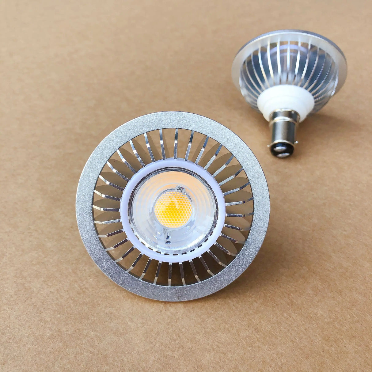 High Power 7W AR70 B15D LED Spotlight B15 Dimmable AC85-265V/DC12V Home/Commercial Lighting BA15D GU10 AR70 Bulb Lamps