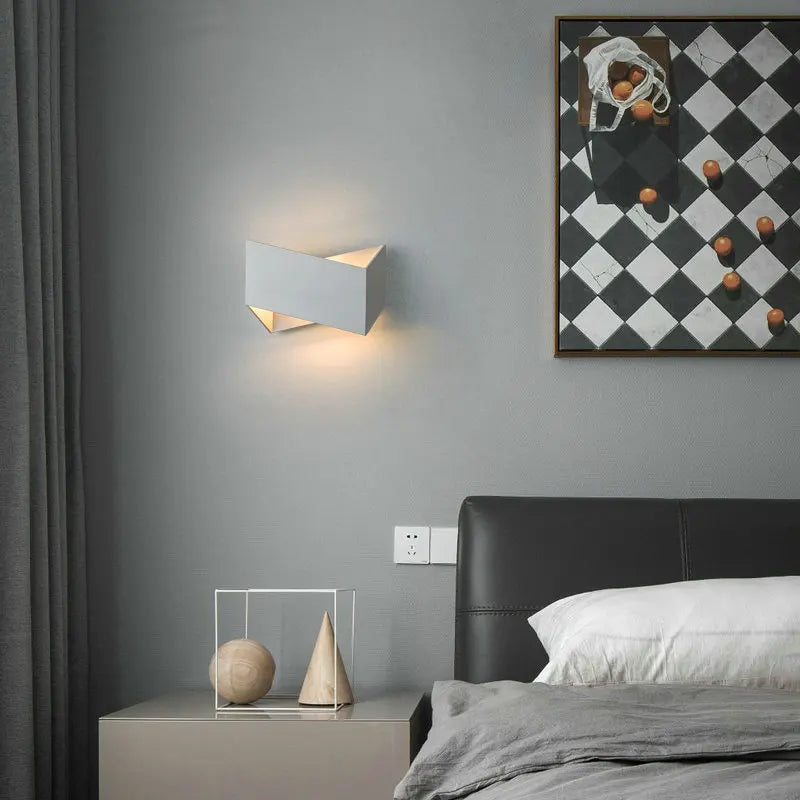 Modern Aluminum Indoor LED Wall Lamp - Minimalist Accent Sconce Light Fixture for TV Background Wall, Living Room Sofa, Bedroom Bedside & Balcony