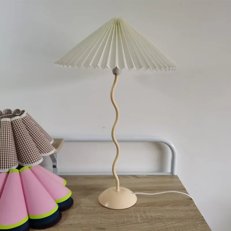 Table Lamp Ins Retro Pleated Umbrella Nordic Medieval Korean Master Bedroom Bedside Lamp Swing Iron Art Drop Shipping