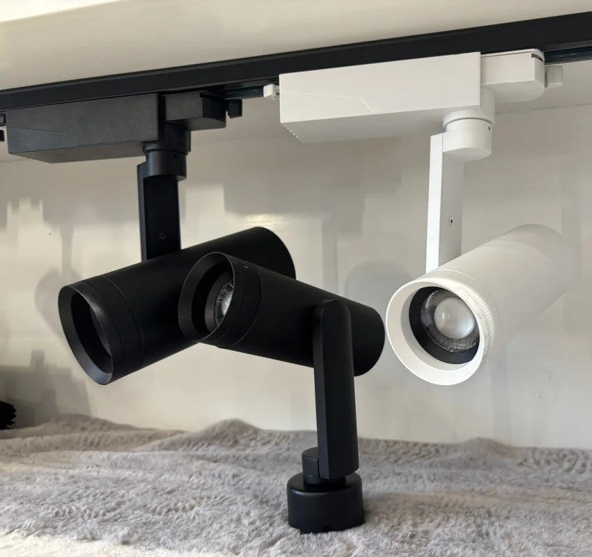 Adjustable Beam Angle LED Spot - 360° Rotating Zoom Focus Ceiling Lamp