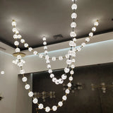 2026 Trendy Pearl Necklace Design LED Dimmable Chandelier Balls Staircase 6 m Long Suspension Luminaire Lampen For Living Room