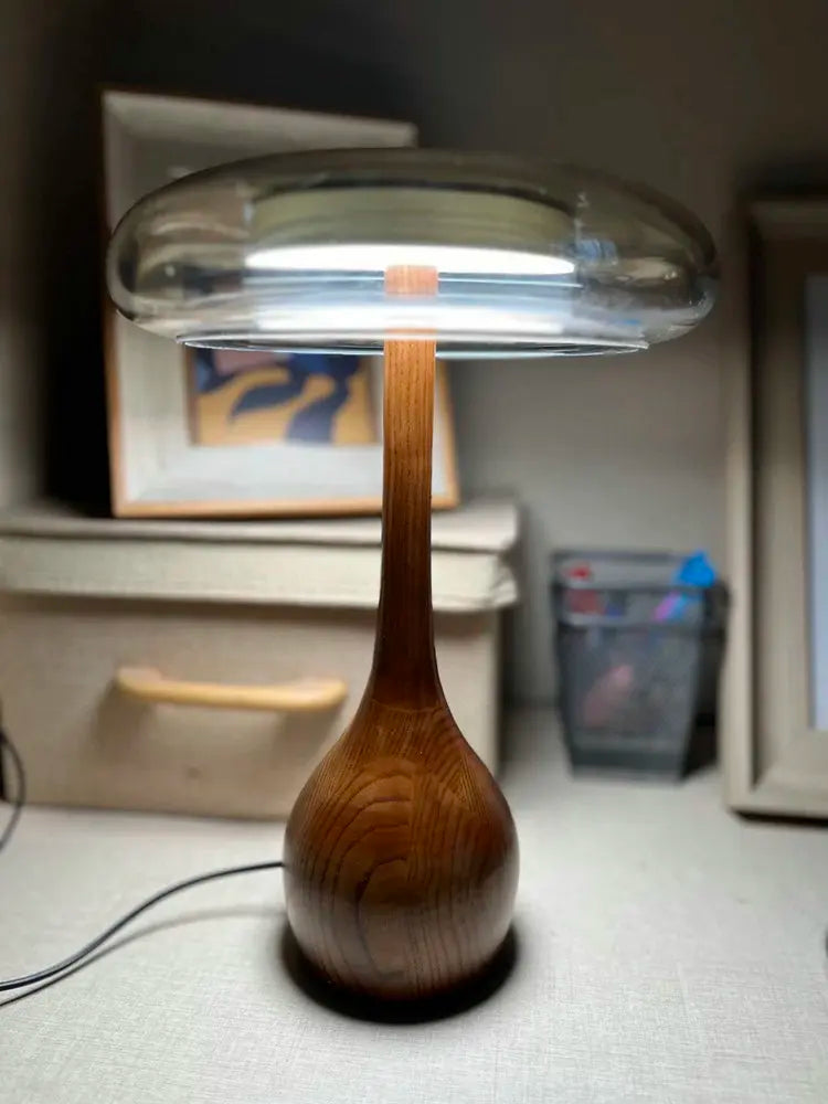 2025 New French Retro Style Bedroom Bedside Table Lamp Creative Personality Study Reading Lights Home Decoration