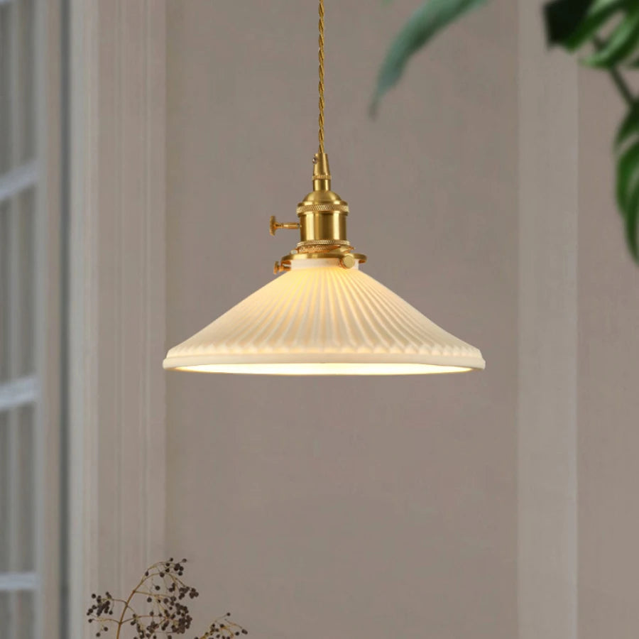 Japanese Ceramic Pendant Light - Nordic Retro Bronze Chandelier for Hotel & Bar