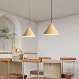 Nordic Wood Pendant Lights Modern Hanging Lamp Shade Kitchen Living Room Indoor Lighting Fixtures E27 Loft Vintage Chandelier