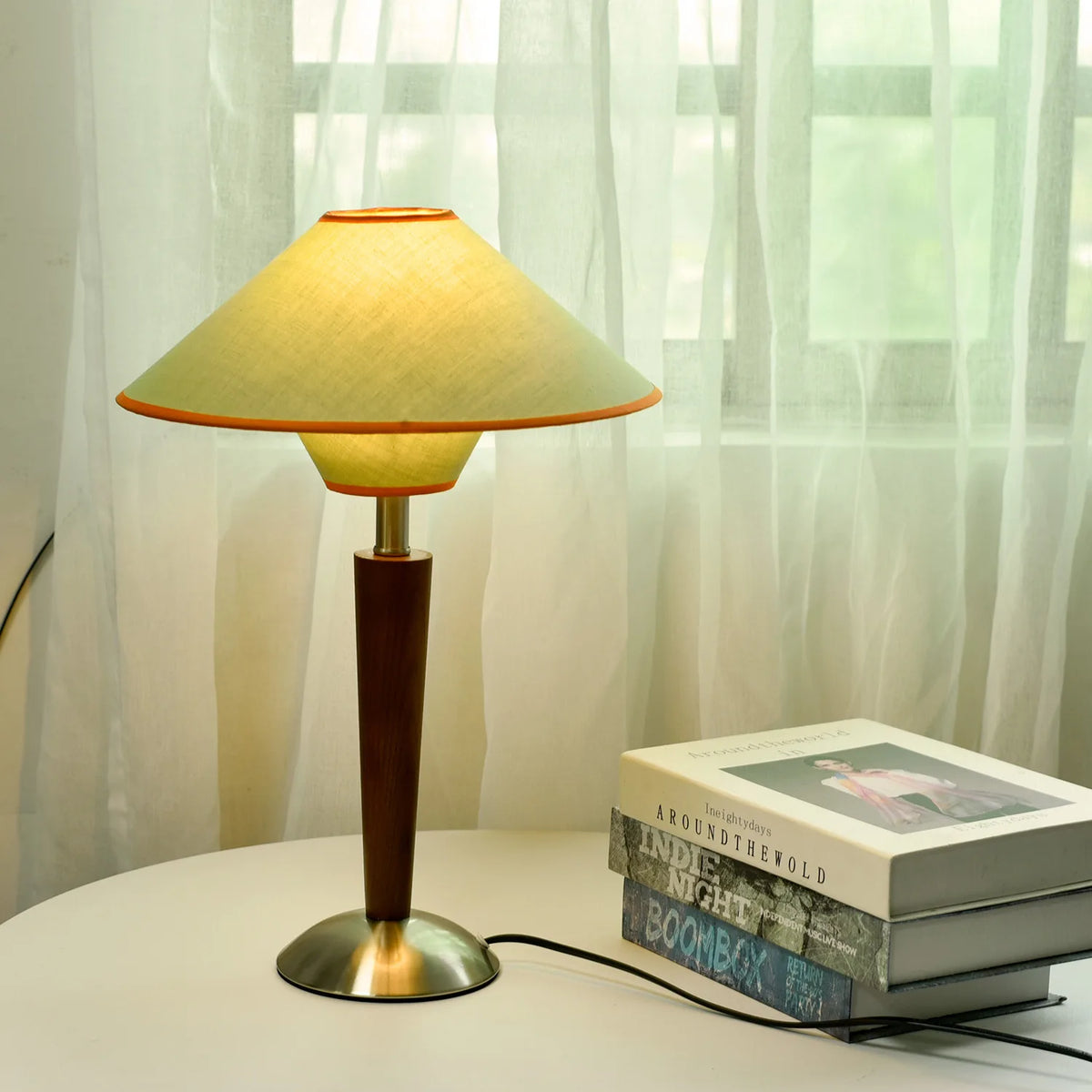 2025 New Design Table Lamp Desk Light E27 Bulb with Wood Bracket Fabric Lampshade