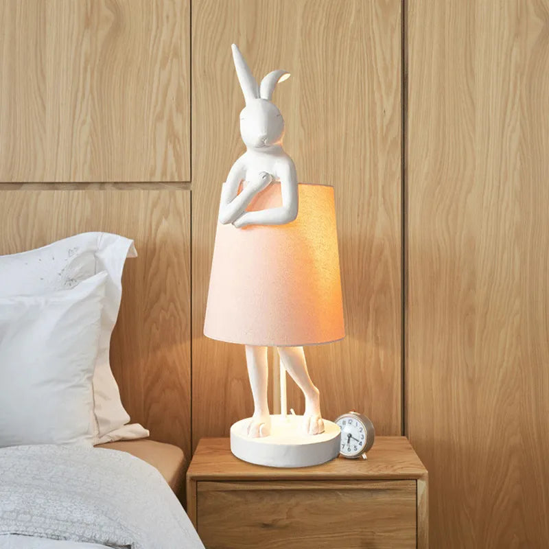 Nordic LED rabbit table lamp Designer resin rabbit desk lamp for study bedroom children&#39;s room reading led light bedside lamp