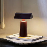 Modern Luxury Table Lamp Italian Minimalist Wireless Portable Charging Dining Table Ambient Light Home Decor Bedside Light