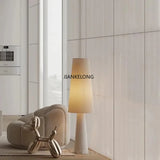 JIANKELONG Italian Designer Floor Lamp, Nordic Atmosphere Homestay Vertical Art Desk Lamp Suitable for Living Room Study Bedroom