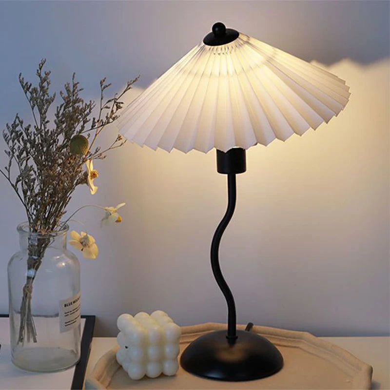 Nordic Retro LED Desk Lamp - Decorative Rechargeable Table Light Fixture for Bedroom Bedside, Living Room, Bar, Coffee Shop & Dining Table Decor