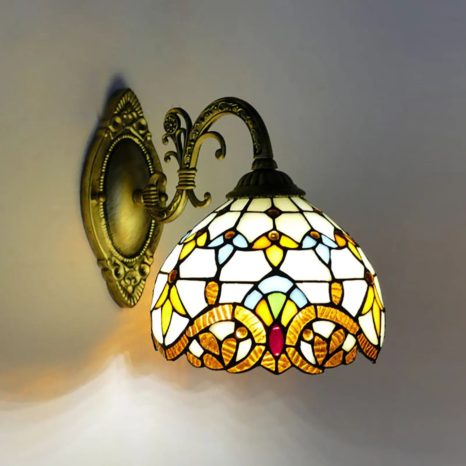 Tiffany Style Wall Lamp Vintage Stained Glass Sconce Home Decors Single Head Mediterranean Wall Light Indoor Lighting Fixture