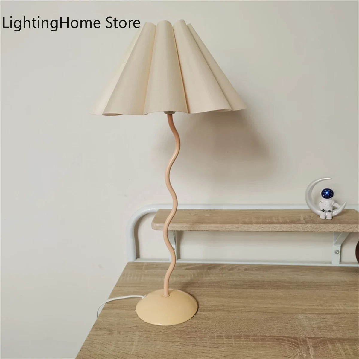 Table Lamp Ins Retro Pleated Umbrella Nordic Medieval Korean Master Bedroom Bedside Lamp Swing Iron Art Drop Shipping