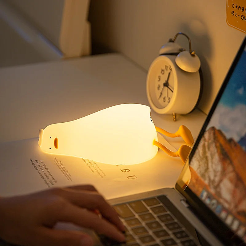 Silicone Lying Flat Duck Night Light Cute Yellow Duck 3-Level Light Up Bedside Desk Touch Night Lamp Kids Room Kawaii Decoration