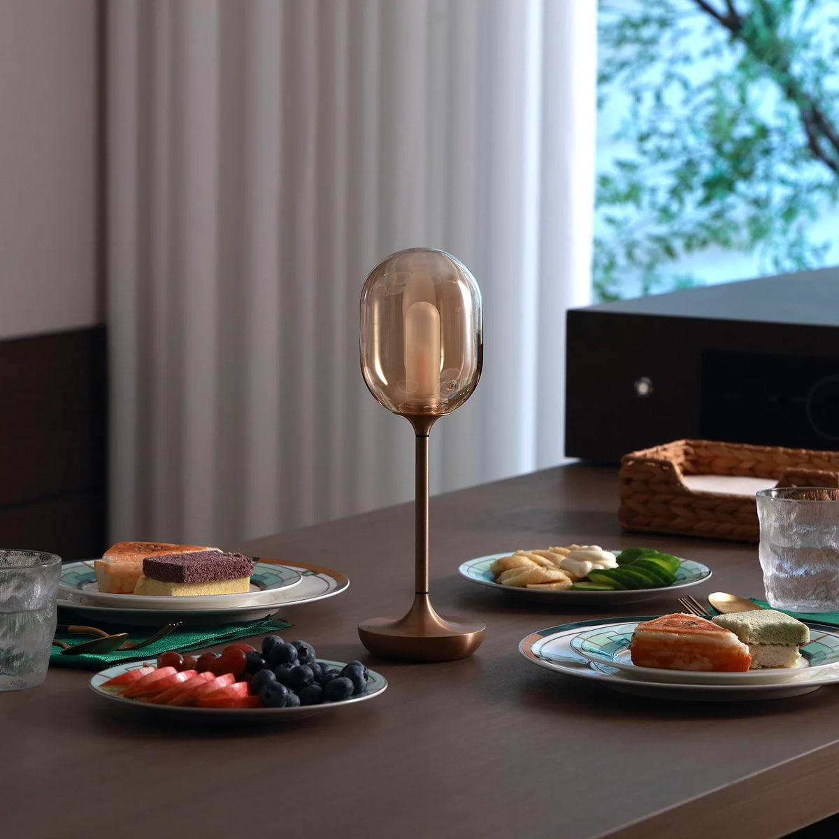 LED Table lamp for Restaurant Bedroom Rechargeable Wireless Touch Lamp Camping Candle Creative Lamp Warm Light Desk Lamp