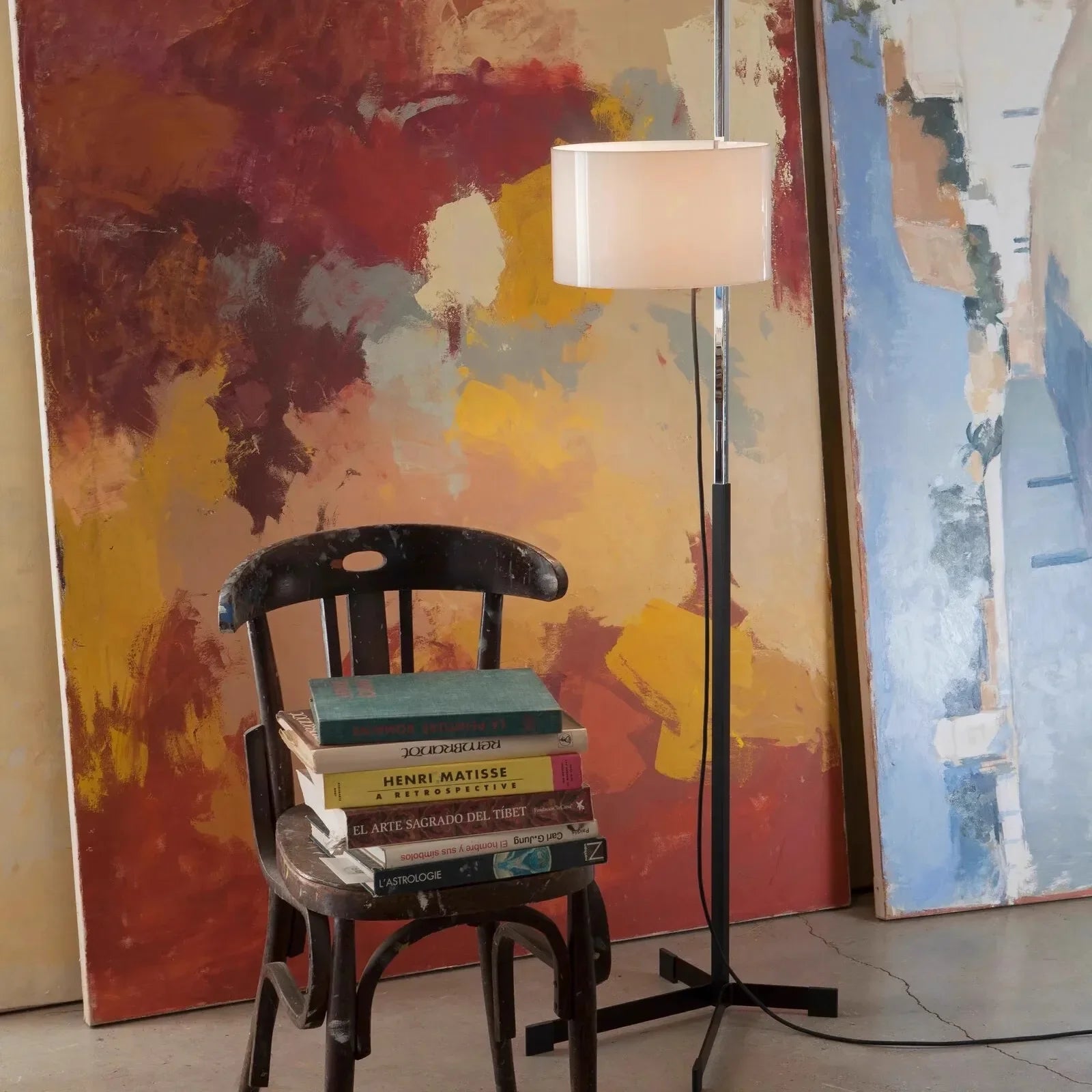 Spanish Designer Floor Lamp with E27 Light Bulb Metal Body Fabric Shade Height Adjustable