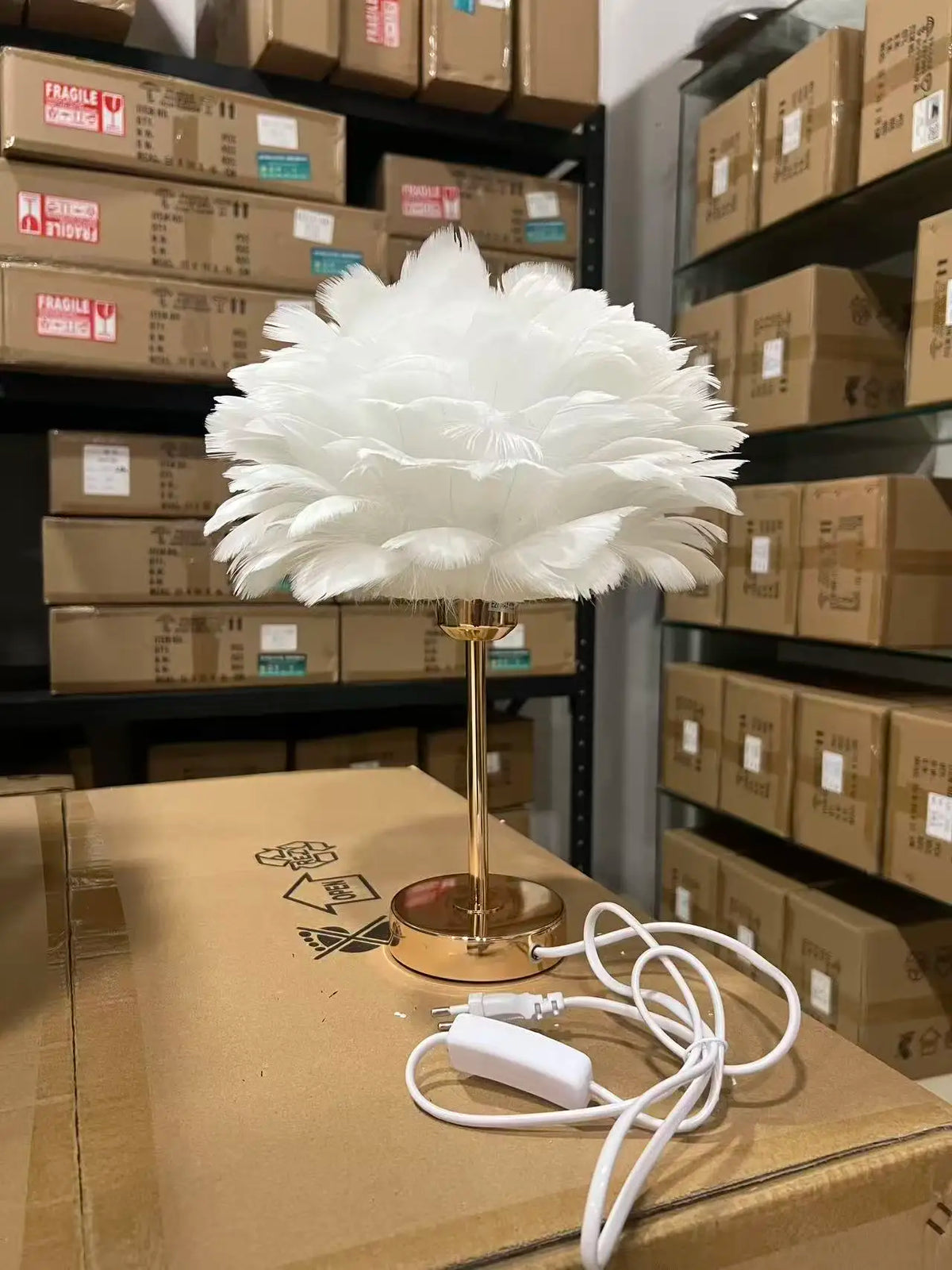 Feather Table Lamp Bedside Lamp for Bedroom Nordic INS Creative Decor Lamp Romantic Warm Night Light