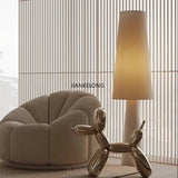 JIANKELONG Italian Designer Floor Lamp, Nordic Atmosphere Homestay Vertical Art Desk Lamp Suitable for Living Room Study Bedroom