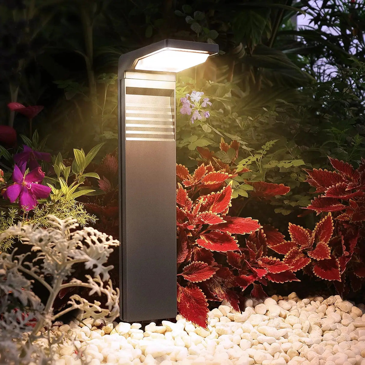 Solar Pathway Lights Outdoor Bright Garden Lawn Lamp (1-Pack / 2-Pack) - Waterproof Solar-Powered Landscape Lighting for Yard & Patio