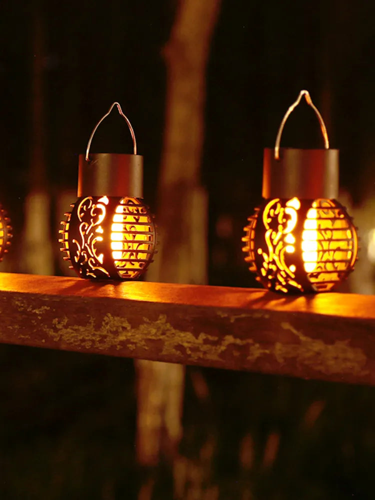 LED Outdoor Solar Light Garden Decoration Flame Effect Hanging Lantern Waterproof LED Lamp for Patio Garden Yard