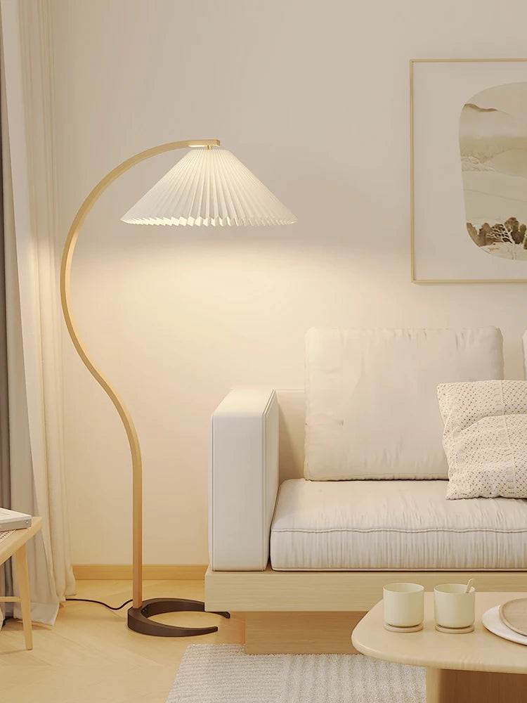 French Pleated Log Floor Lamp Nordic Retro Hall Sofa Reading Station Lamp Cloth Lampshade Light Suitable For Living Room Bedroom