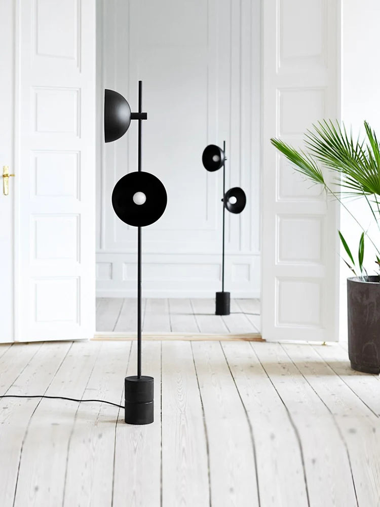 Nordic  light luxury  black metal floor lamp modern minimalist Nordic hotel guest room living room standing lamp
