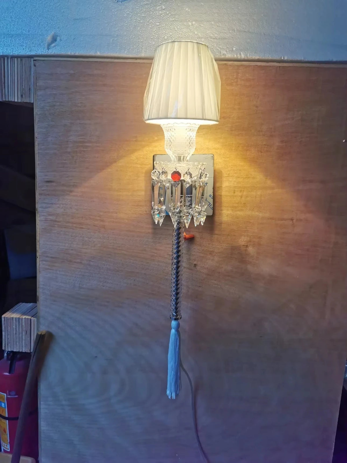 Luxury European Crystal LED Wall Lamp - Retro Decorative Sconce Light Fixture for Villa Living Room, Bedroom Bedside & Dining Room