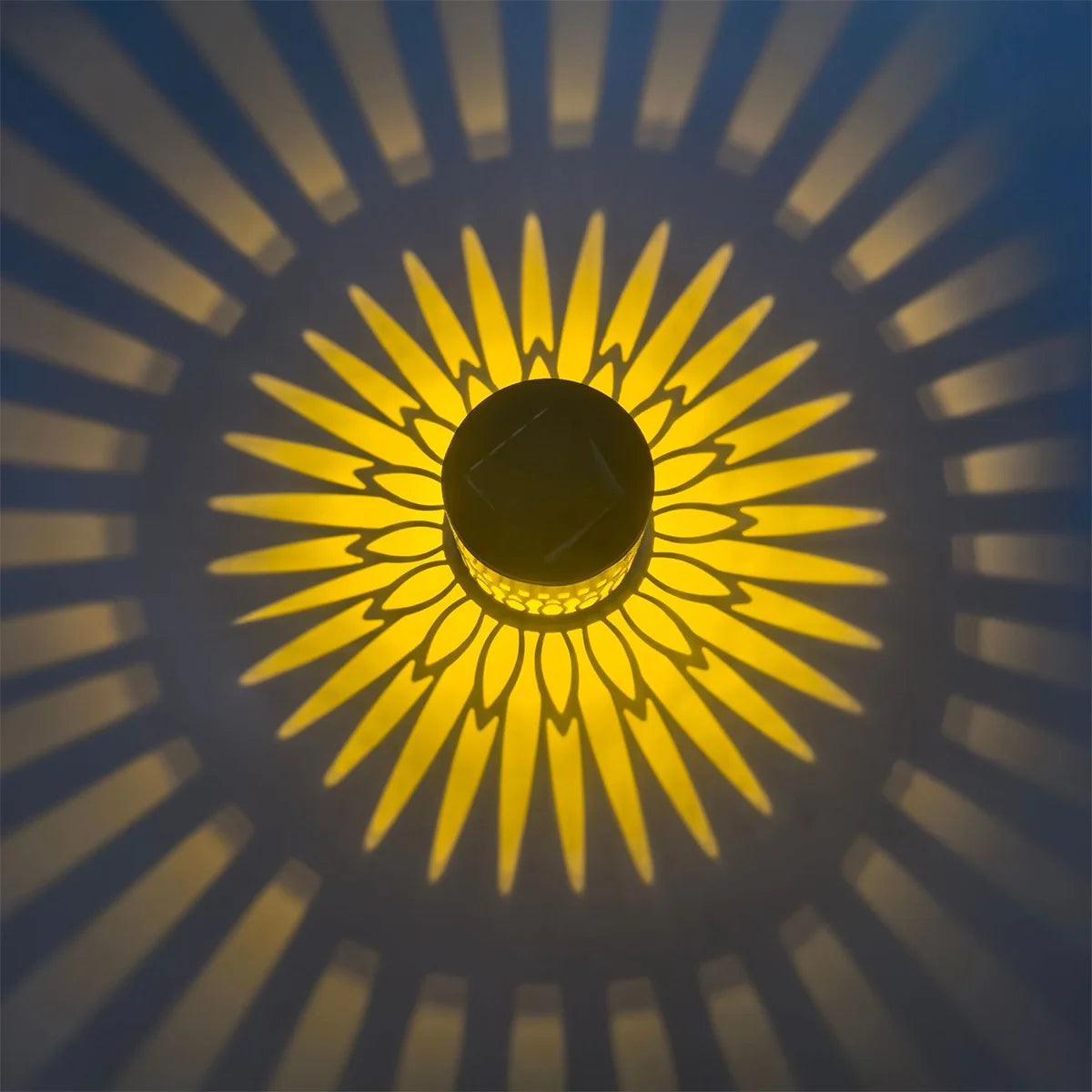 Solar Outdoor Wall & Fence Light - Decorative Metal Garden Lamp for Patio & Stairs