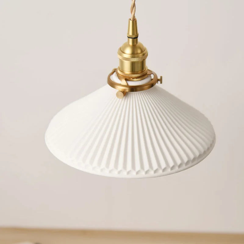 Japanese Ceramic Pendant Light - Nordic Retro Bronze Chandelier for Hotel & Bar
