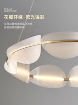 Modern LED Chandelier lighting Living room Novelty Petal Pendant Lamps Bedroom fixtures Nordic deco Dining room Hanging Lights