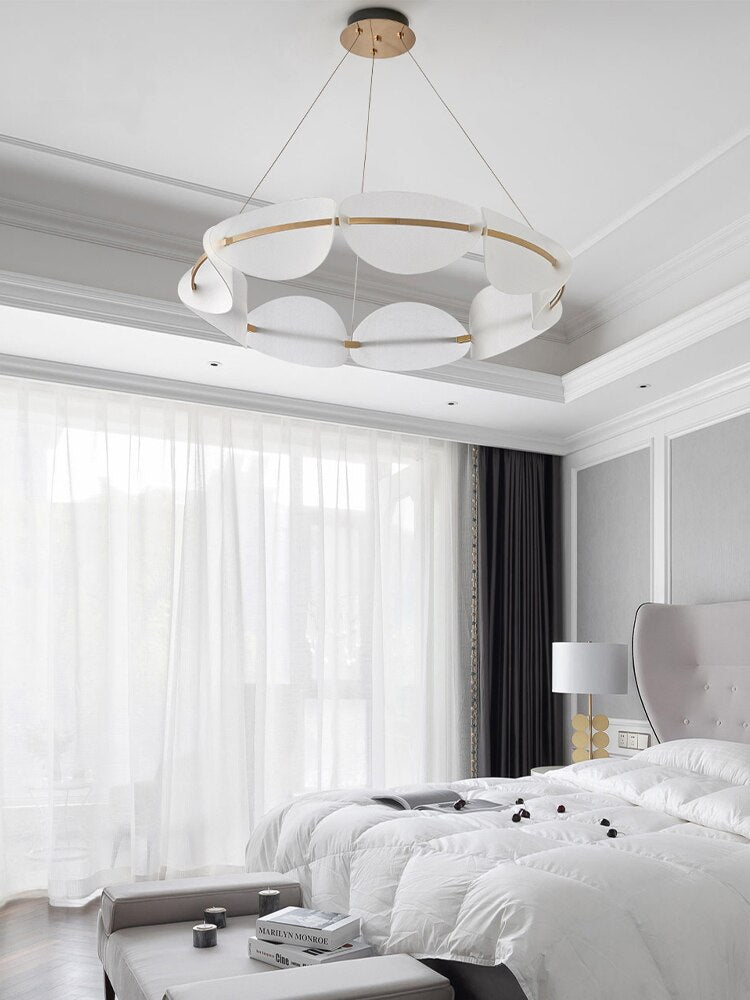 Modern LED Chandelier lighting Living room Novelty Petal Pendant Lamps Bedroom fixtures Nordic deco Dining room Hanging Lights