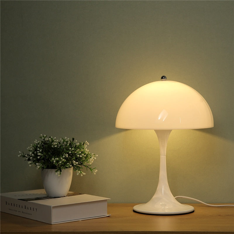Creative Mushroom Table Lamp Bedroom Bedside Lamp Modern Minimalist Home Decor Desk Lamp Office Study Reading Lighting Fixtures