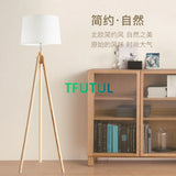 Scandinavian Solid Wood Floor Lamp Living Room Sofa Standing Lamps Creative Tripod Bedroom Vertical Table Lights Home Deco